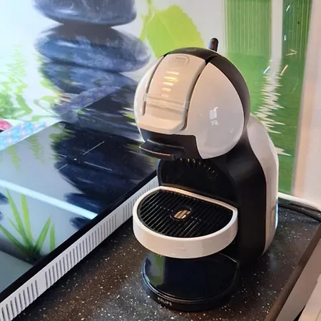 Atom Apartment